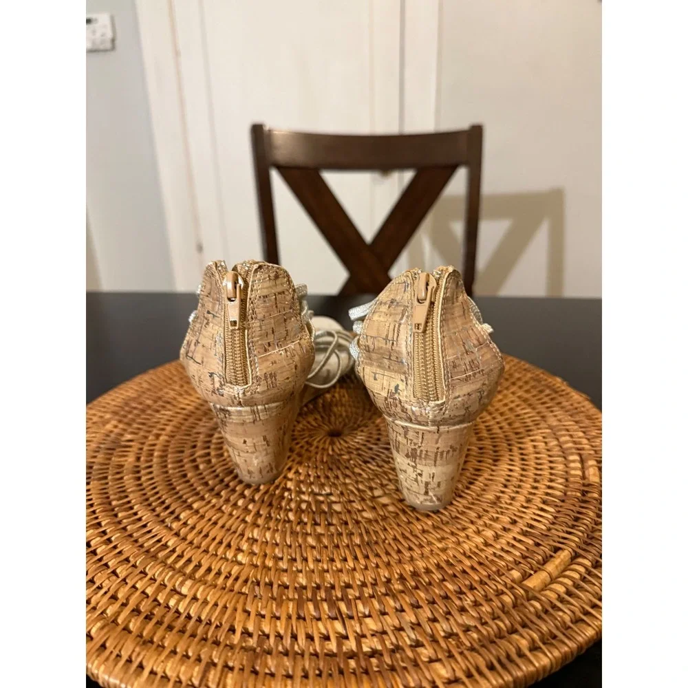 Dexflex Comfort Womens‎ Silver Strappy Cork Wedge Sandals Back Zip Size 8